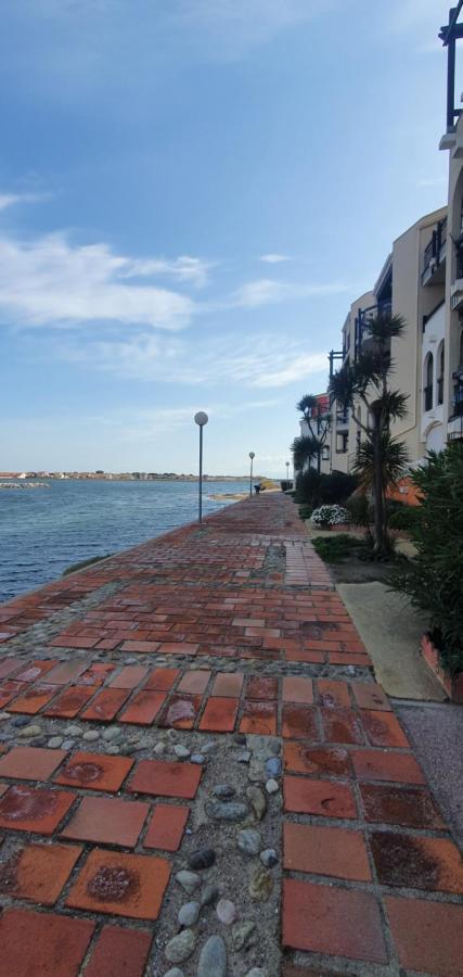 Bel Appartement Vue Sur Le Lac Marin Avec Piscine เลอบาร์กาแรส ภายนอก รูปภาพ