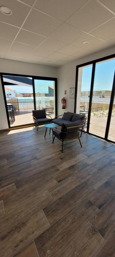 Bel Appartement Vue Sur Le Lac Marin Avec Piscine เลอบาร์กาแรส ภายนอก รูปภาพ
