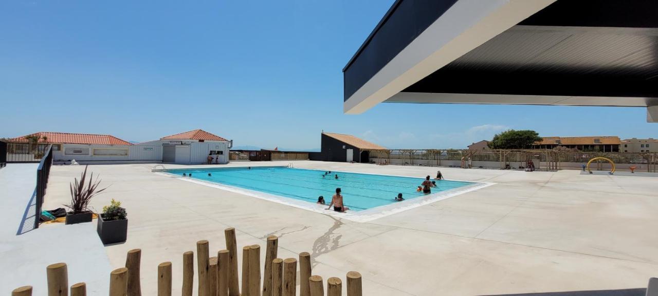 Bel Appartement Vue Sur Le Lac Marin Avec Piscine เลอบาร์กาแรส ภายนอก รูปภาพ