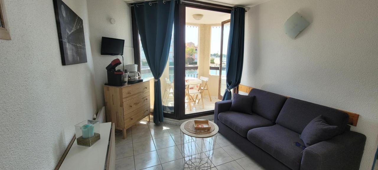Bel Appartement Vue Sur Le Lac Marin Avec Piscine เลอบาร์กาแรส ภายนอก รูปภาพ